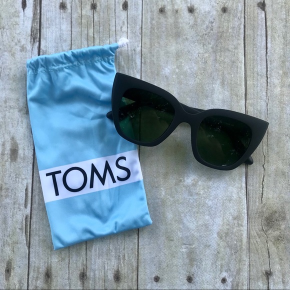 Toms Accessories - Toms Traveller’s Sydney Cat Eye Sunglasses